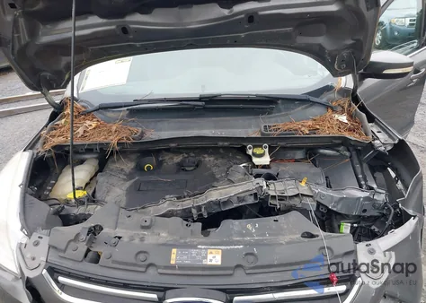 2014 Ford Escape Titanium z USA, uszkodzony, nr VIN 1FMCU0J94EUD63458